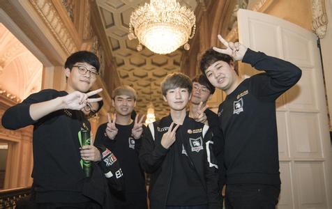 念旧️#梅西重回诺坎普 #梅西参观新诺坎普 #梅西